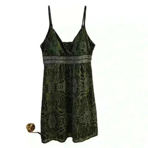 APT.9 Women's M Green Paisley V-Neck Knee-Length Dress Casual‎